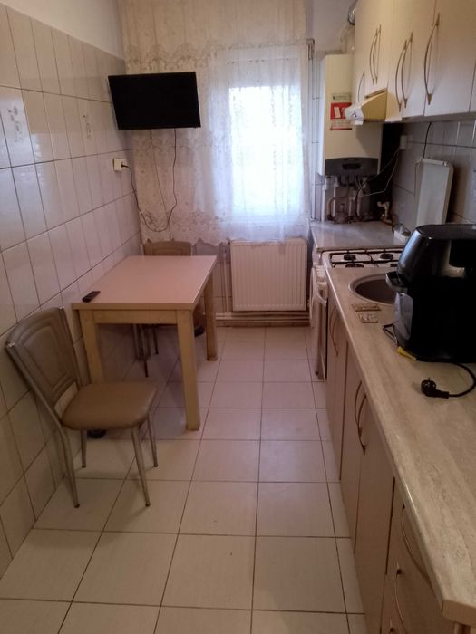 Apartament 3 camere – Micro 40, Galați | Parter | Proprietar