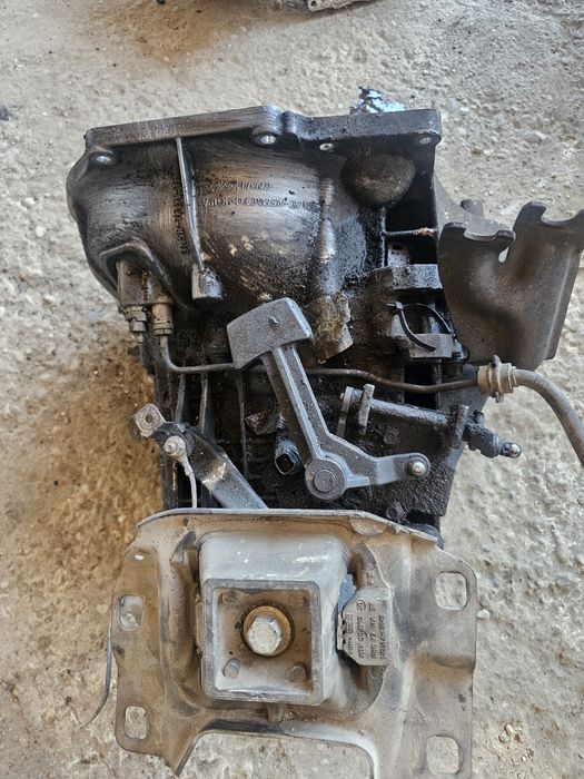 Cutie viteza 5 trepte, 1.6 TDCI 3M5R7F096YF Ford C-Max [2003 - 2007]