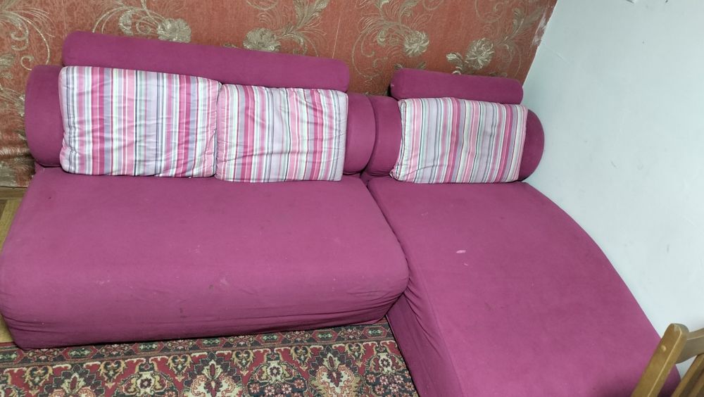 Продам стильный диван