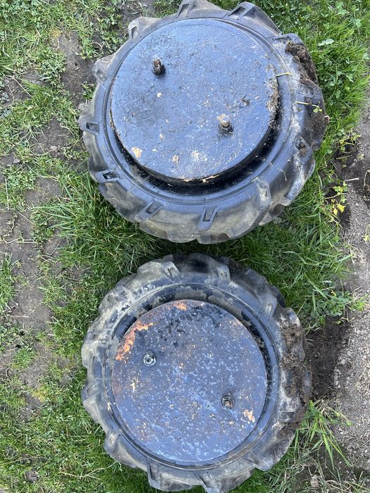 Vand sau achimb  roti pt motocultor