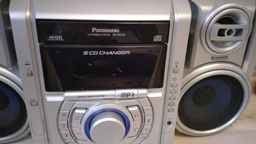 Музыкальный центр