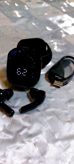 Продаётся наушники