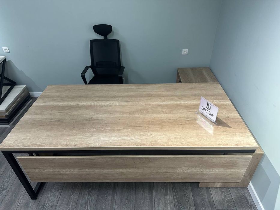 Директорский стол, стол руководителя офисная мебель, стол лофт
