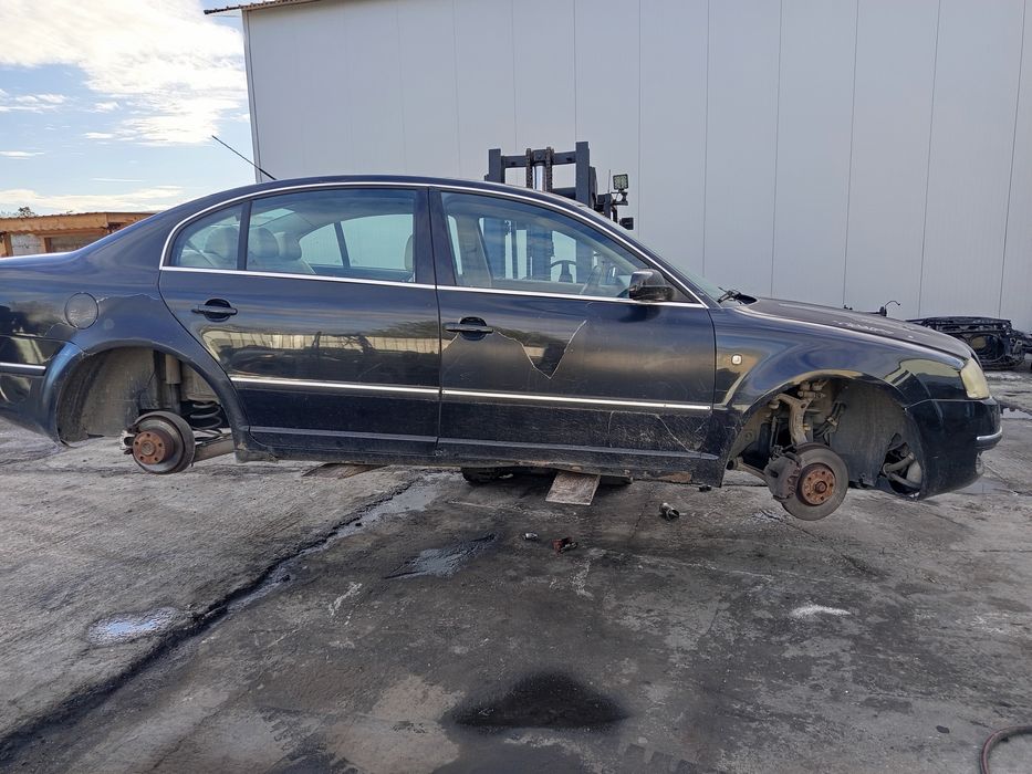 Skoda Superb 2.5 TDI на части