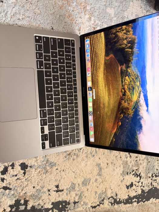 Macbook Air M1 продам space gray