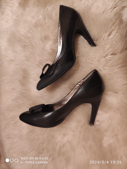 Продам туфли женские