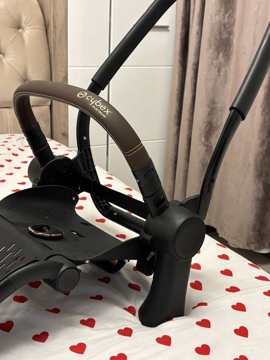 Vand Carut Cybex Platinum Priam Rose Gold by Jeremy Scott
