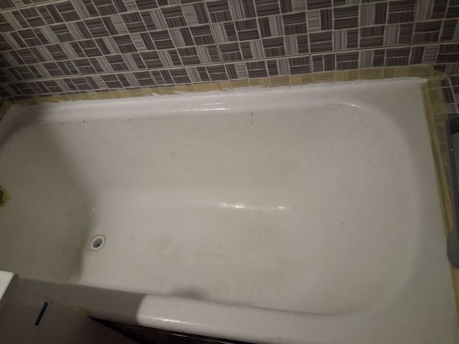 Emailat,  Recondiționat Cazi de Baie și Instalații Sanitare!