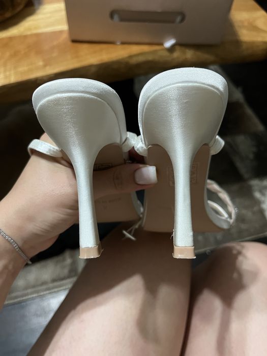 Sandale albe de mireasa