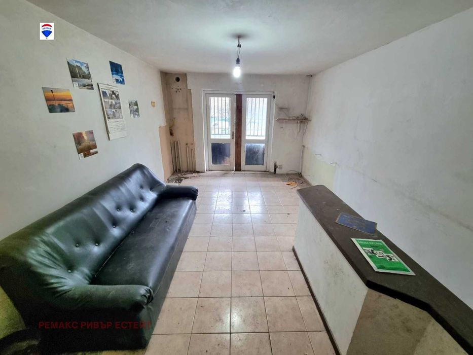 Продава се Хотел в Русе, Централен южен район - 272 кв.м за 476 €/кв.м - Снимка #1