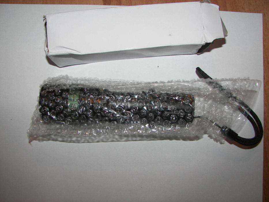 Lanterna bicicleta puternica cu led cree Noua, in cutie zoom dimmer