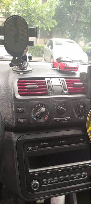 SKODA Roomster 2011 — imagine 2
