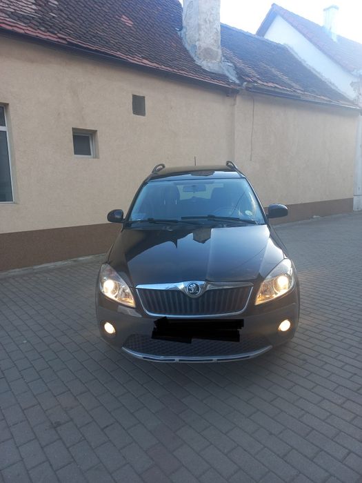 SKODA Roomster 2015 — imagine 2
