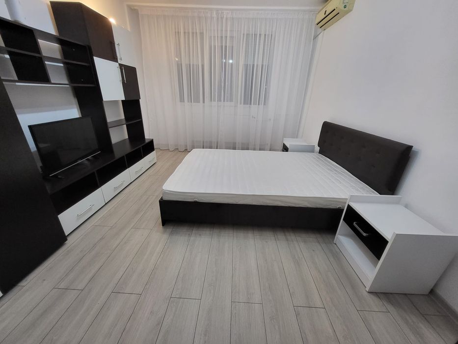 Închiriez garsoniera în țiglina 1