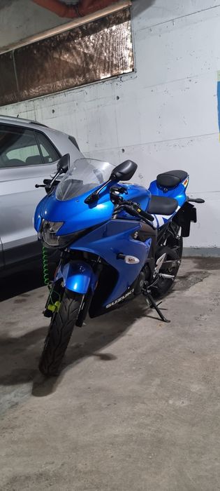 Suzuki GSX -R 125