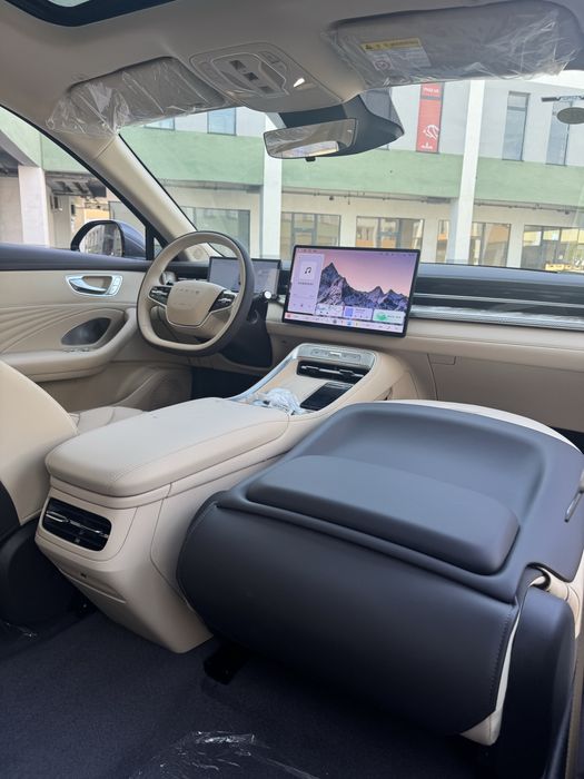Roewe m7 premier