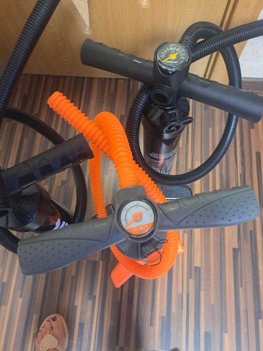 Помпи.             .