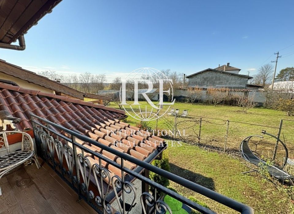 Продава се Къща в с. Приморци, Област Добрич - 400 кв.м за 545 €/кв.м - Снимка #10