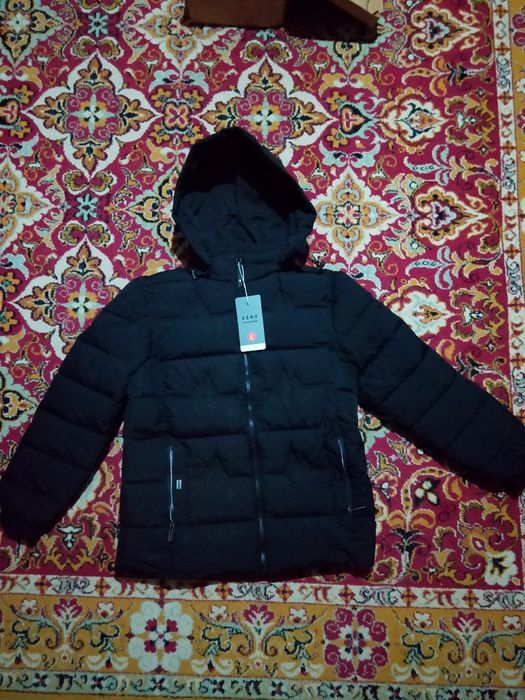 Куртка новая с этикеткой весна осень