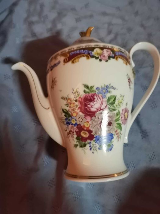 Порцеланов чайник Limoges