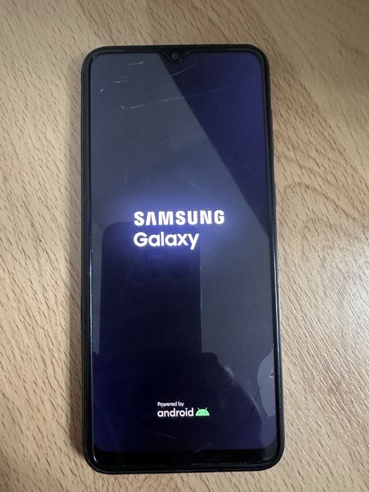 Продам смартфон самсунг