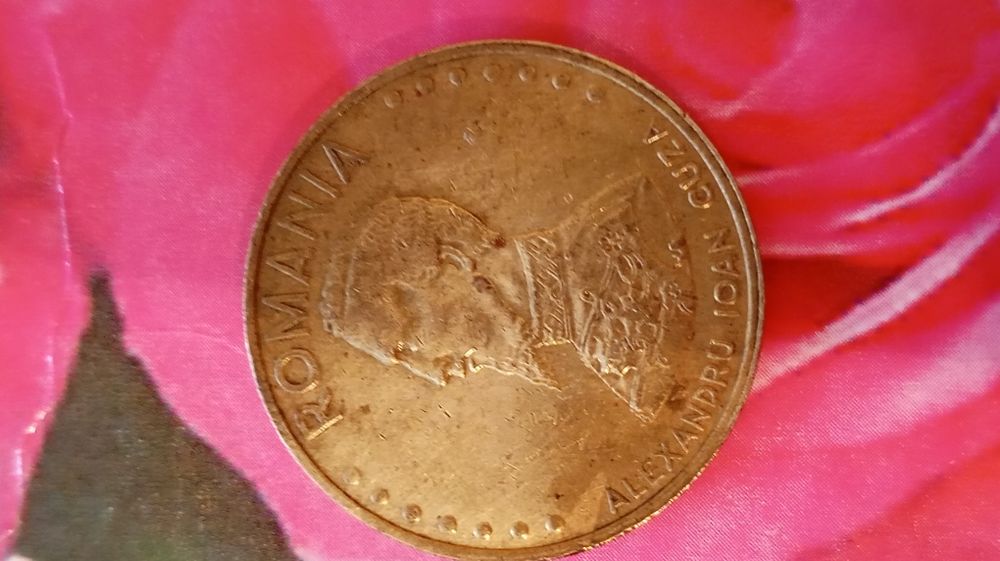 Spre vânzare monede românesti vechi,ani diferiți,vizualizare bună.