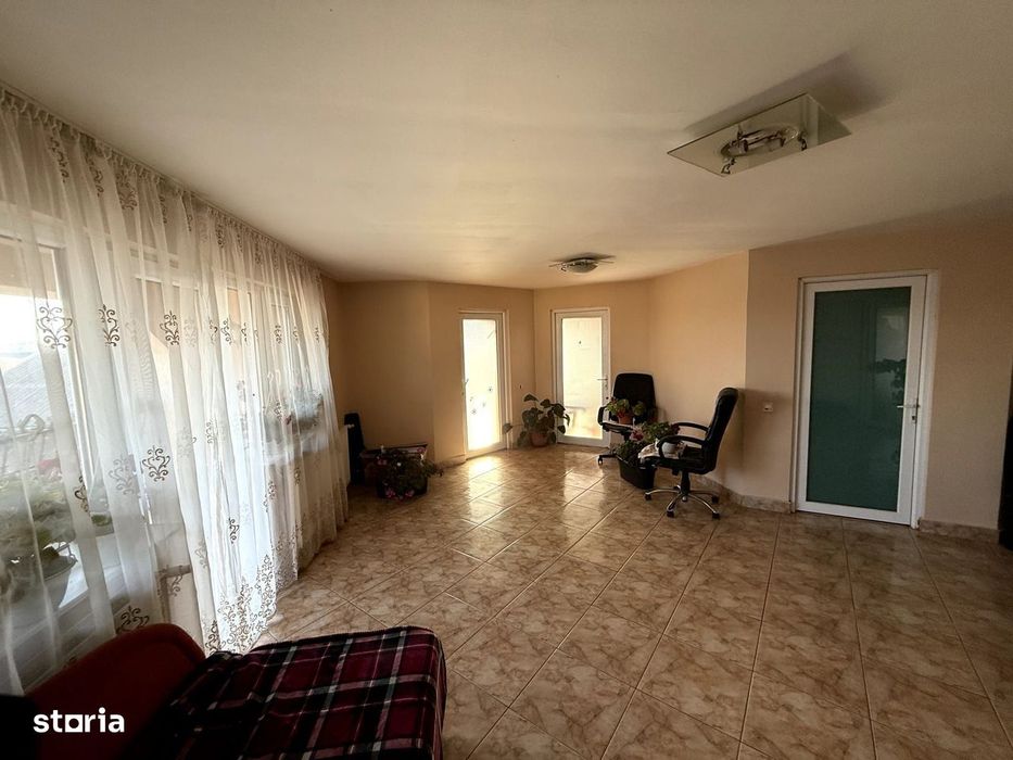 Casa 330 mp | cu teren 2300 mp | Santandrei - langa Oradea