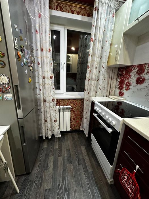 Продам 3-х комн квартиру 6 микрорайон