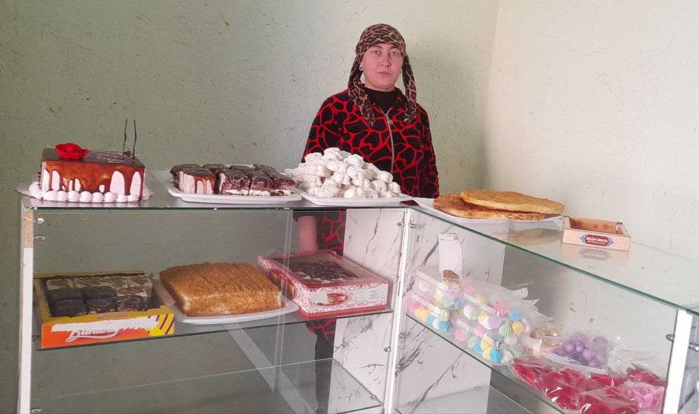 Mazali shirinliklar, tortlar.