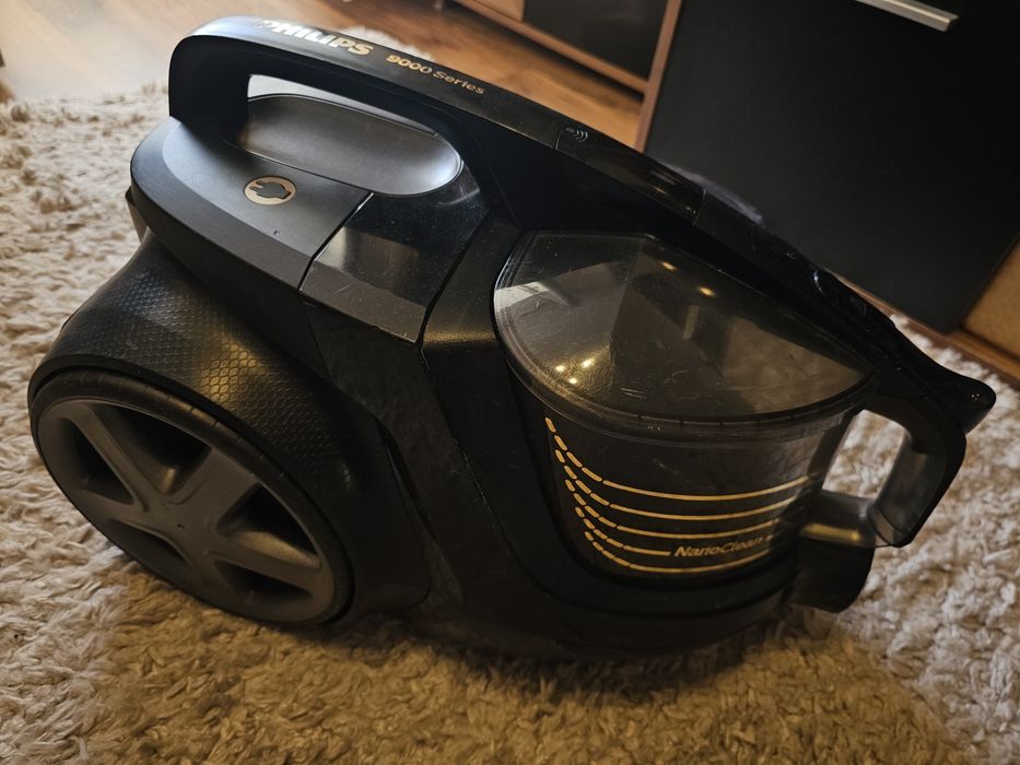 Прахосмукачка Philips XB9154