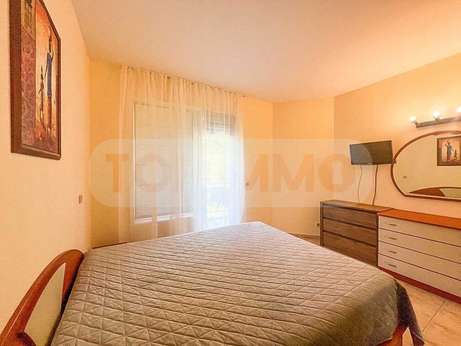 Двустаен апартамент в курортен комплекс Златни пясъци