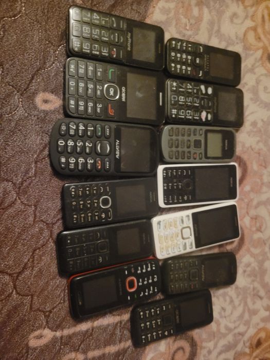 Vând telefoane ie