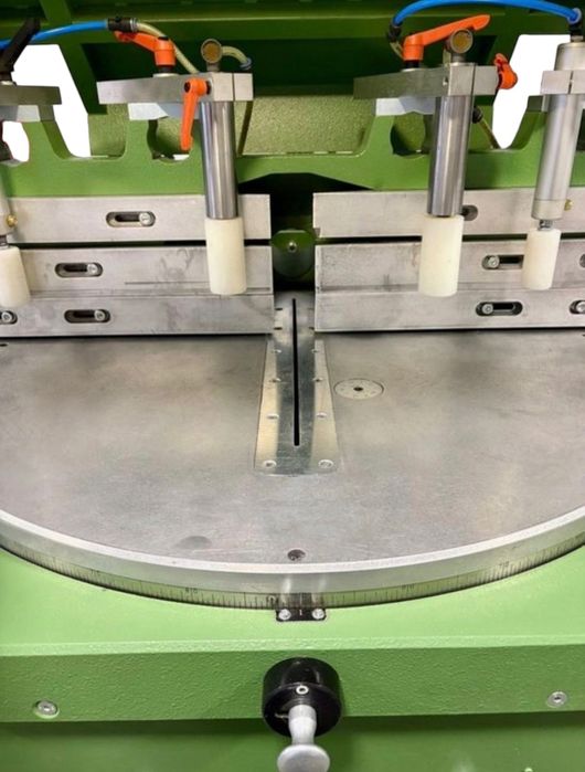 Автоматичен циркуляр с долно подаване URBAN - Германия - Диск 600мм.