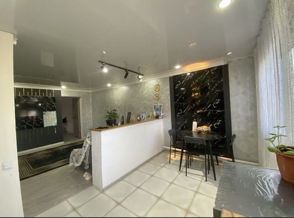 Продам дом. Центр. Обл.Бальница