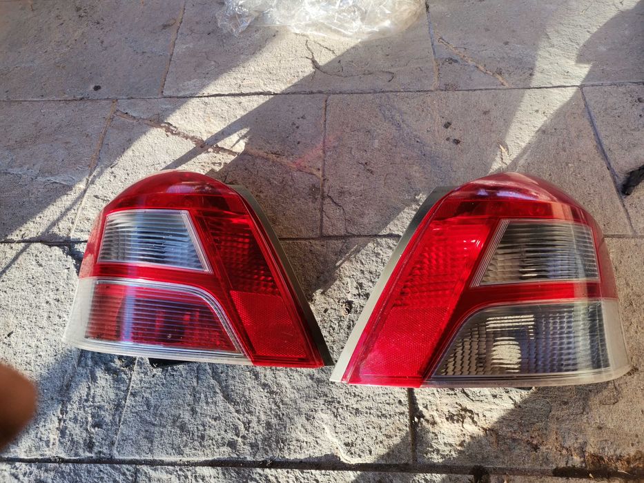 Ляв и Десен  L  R Стоп за Тойота Ярис / Toyota Yaris 2009