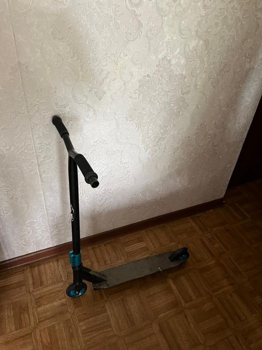 Продам трюковый самокат