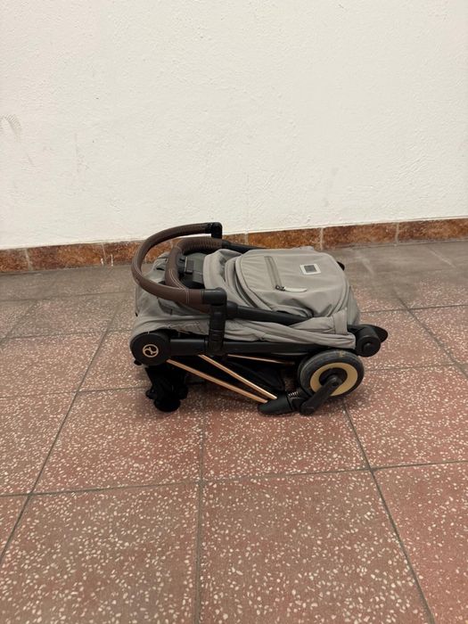 Pachet Carucior Cybex Coya + Geanta