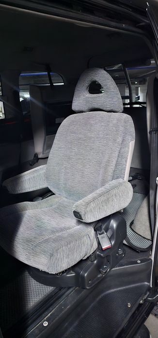 Mitsubishi Delica L400