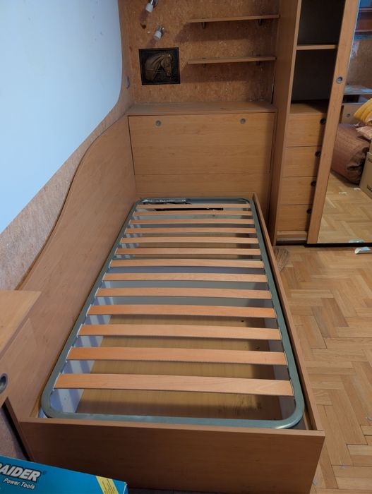 Легло с ракла и подматрачна рамка - спешно