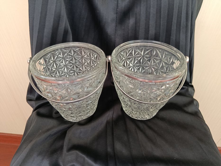 Продам 3 вазочки хрустальные корзинки салатницы.