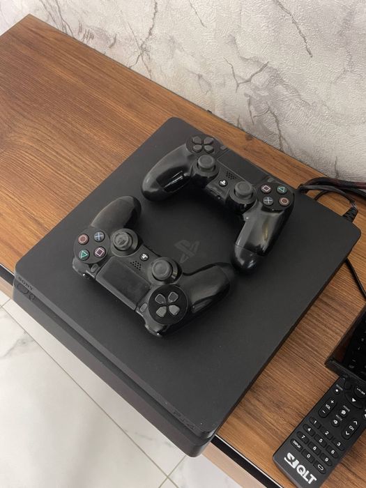 Ps4 Slim,2та жостик,телевизор 33дюйм