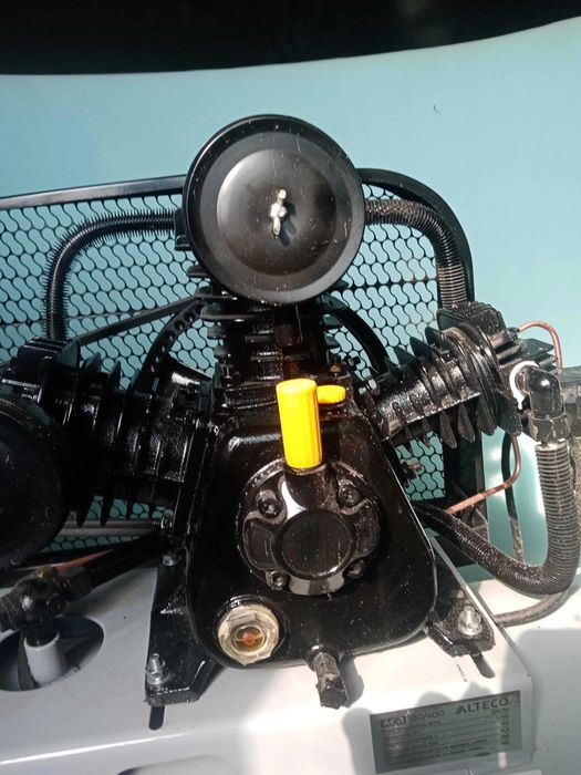 Продам компрессор Alteco acb 100/400
