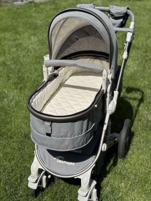 Продам коляску Teknum