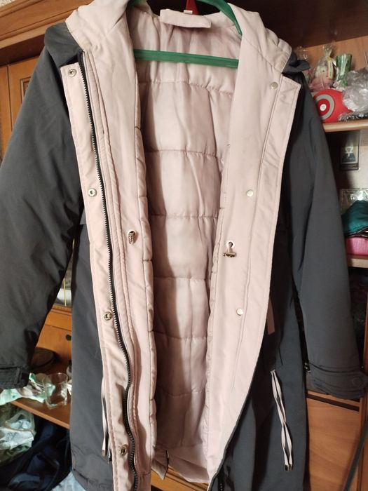 Продам куртку женскую парка