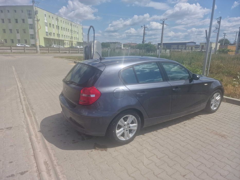 BMW Seria 1 116i Facelift-Modell 1.6