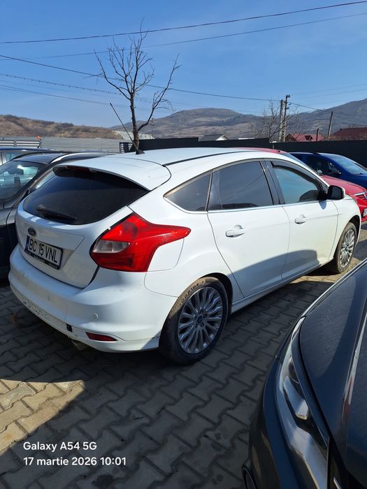 ford focus 3 1.6 benzina 2012