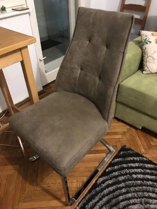 Scaun din stofă grej