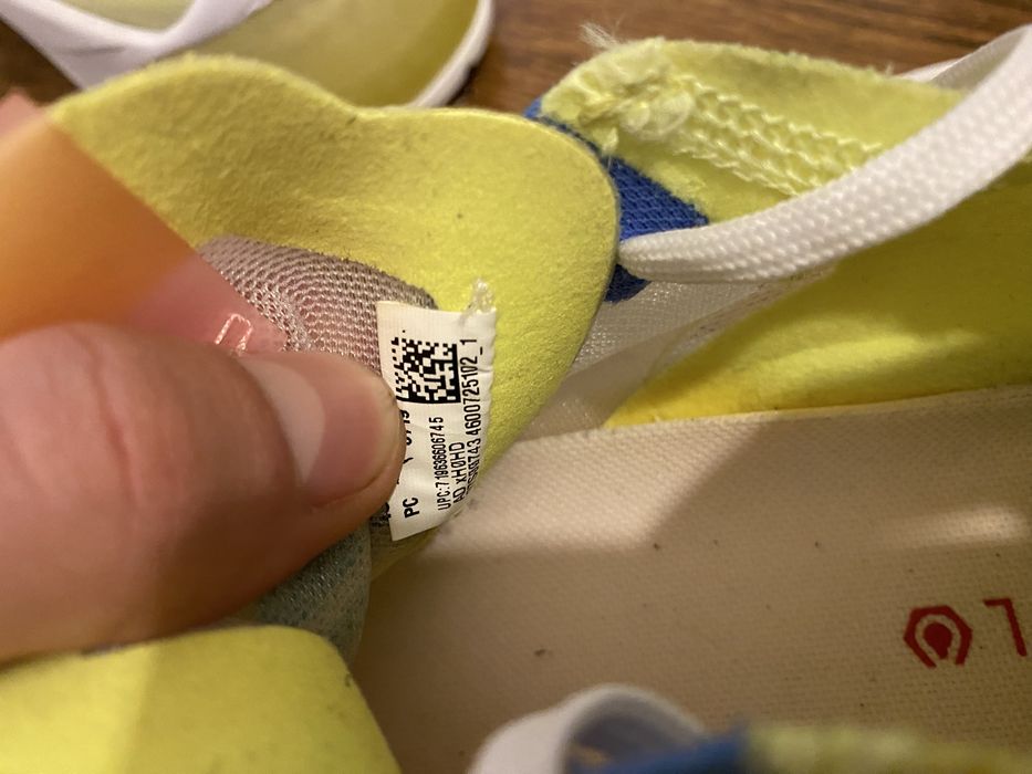 vand adidasi puma noi marimea 42