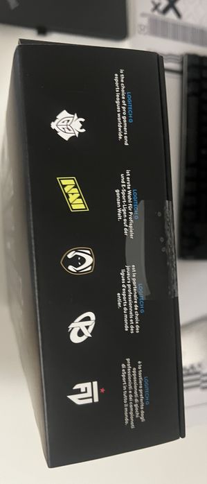 Tastatura mecanica logitech g pro x tkl lightspeed red switches linear