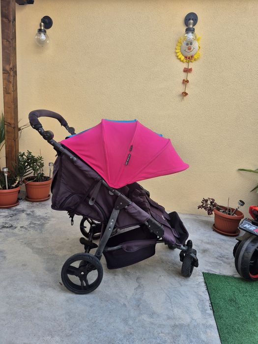 Количка за близнаци